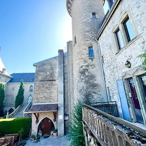 https://superbe-appartement-au-chateau-dallaman-de-80m2.hotels-rhonealpes.com