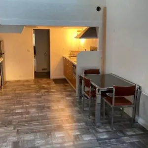 https://joli-duplex-en-centre-ville-de-40m.fr-provencehotel.com