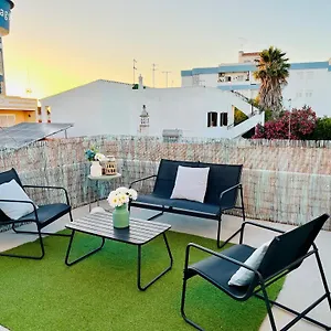 https://casa-algarvia-no-centro-histrico-de-lagoa.hotelaalgarve.com